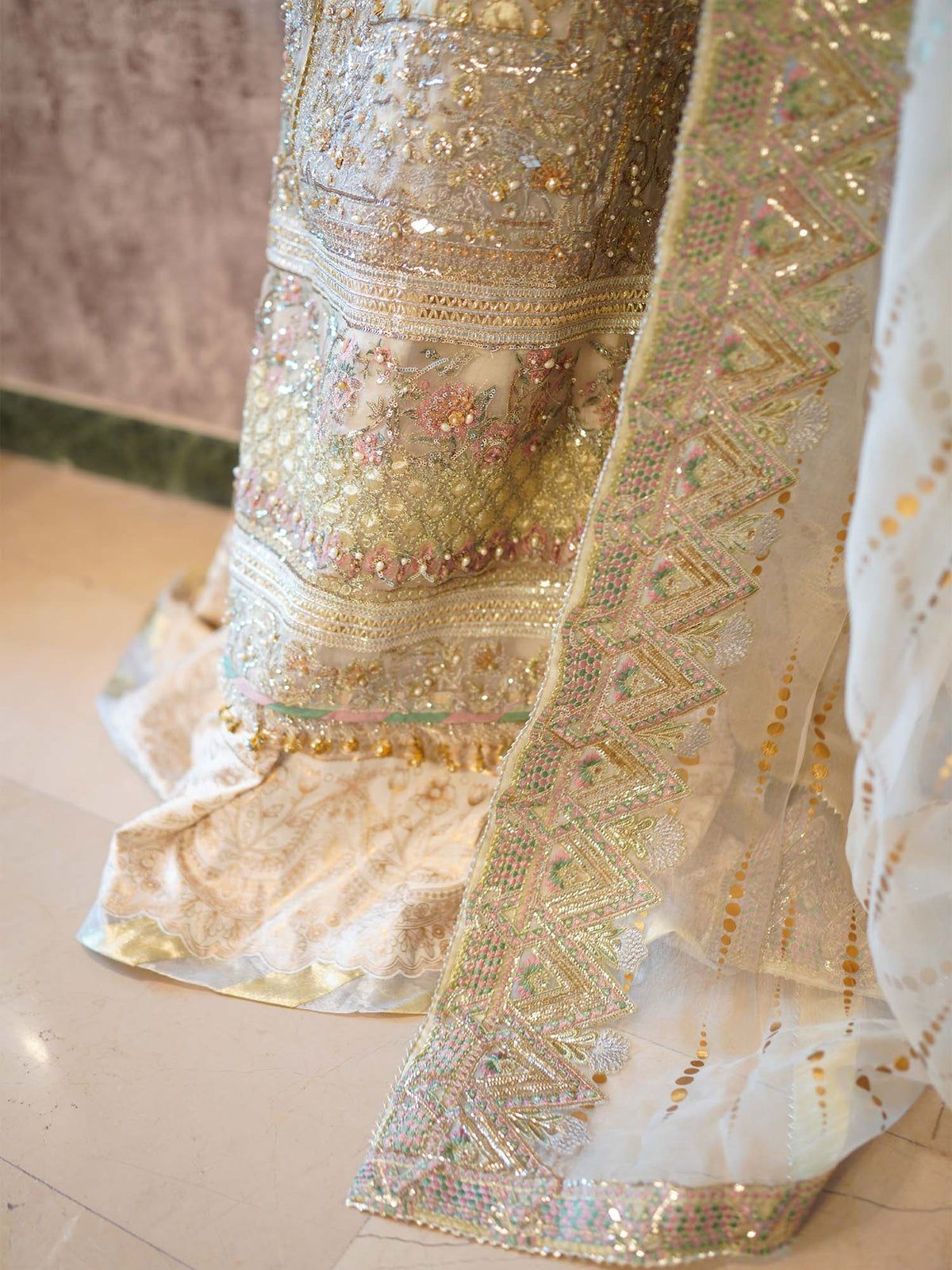 Zarq - House Of Hania