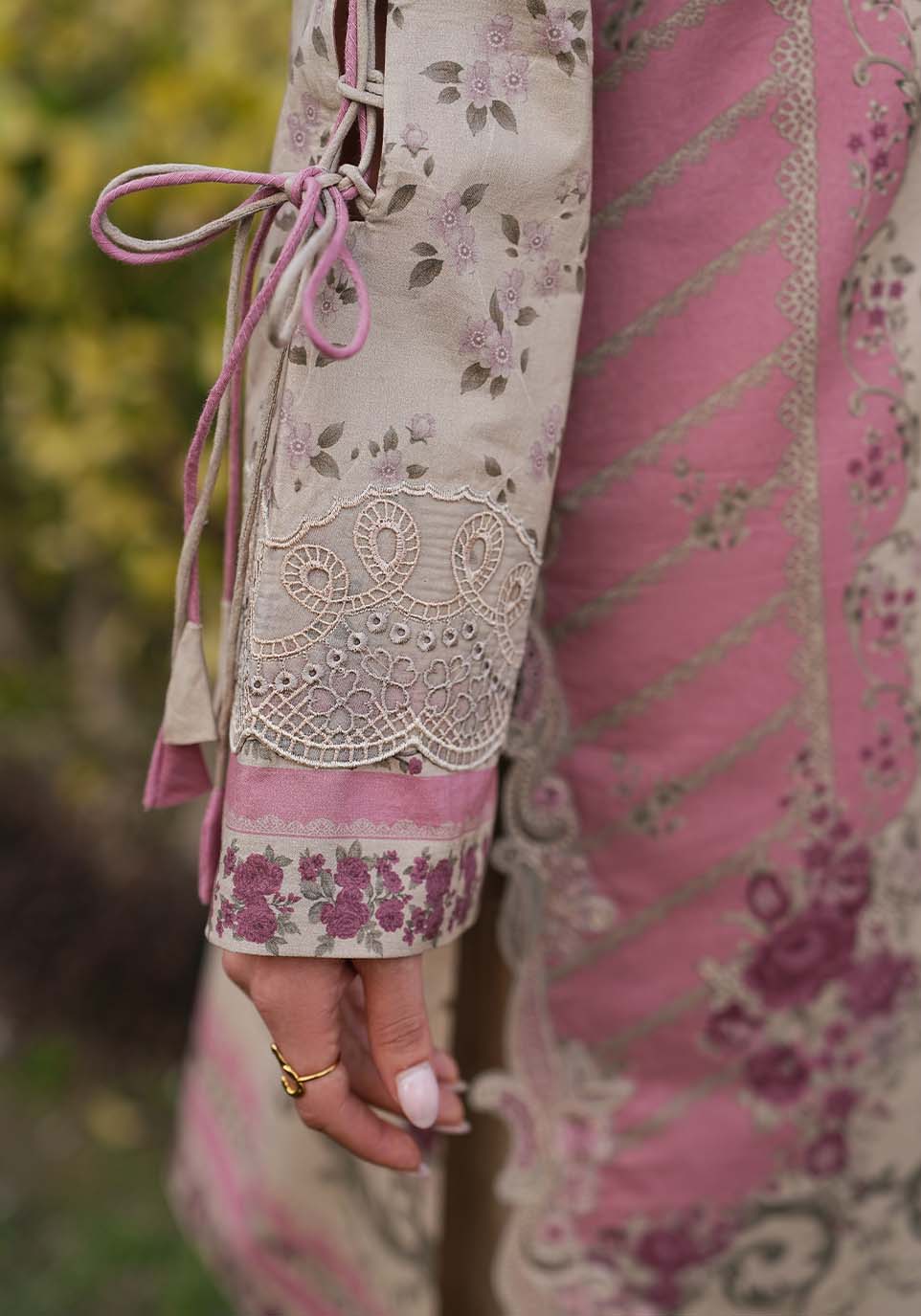Zarqash | Luxe Lawn 26 | ZQL004 - House Of Hania