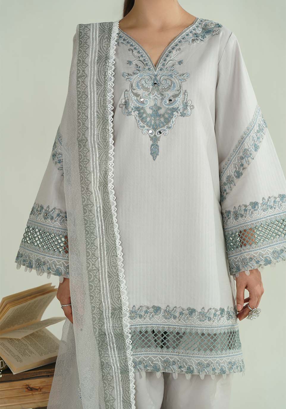Zarqash | Nazakat Ready to Wear | CHANDNI - House Of Hania