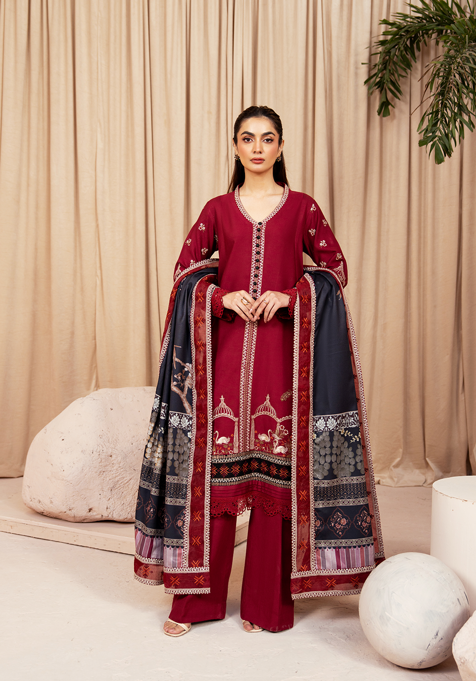Zarqash | The Winter Luxe Pret | CRIMSON ECHO - House Of Hania