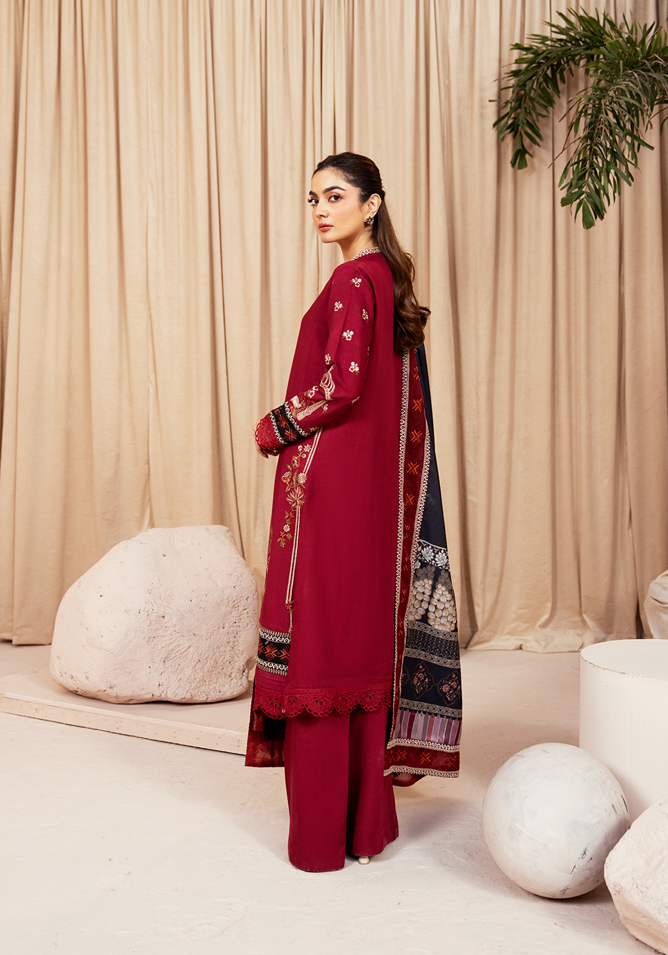 Zarqash | The Winter Luxe Pret | CRIMSON ECHO - House Of Hania