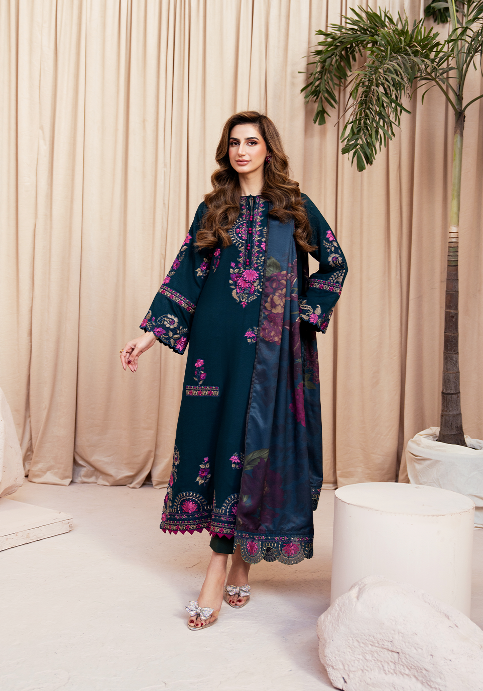 Zarqash | The Winter Luxe Pret | FLORAL NOIR - House Of Hania
