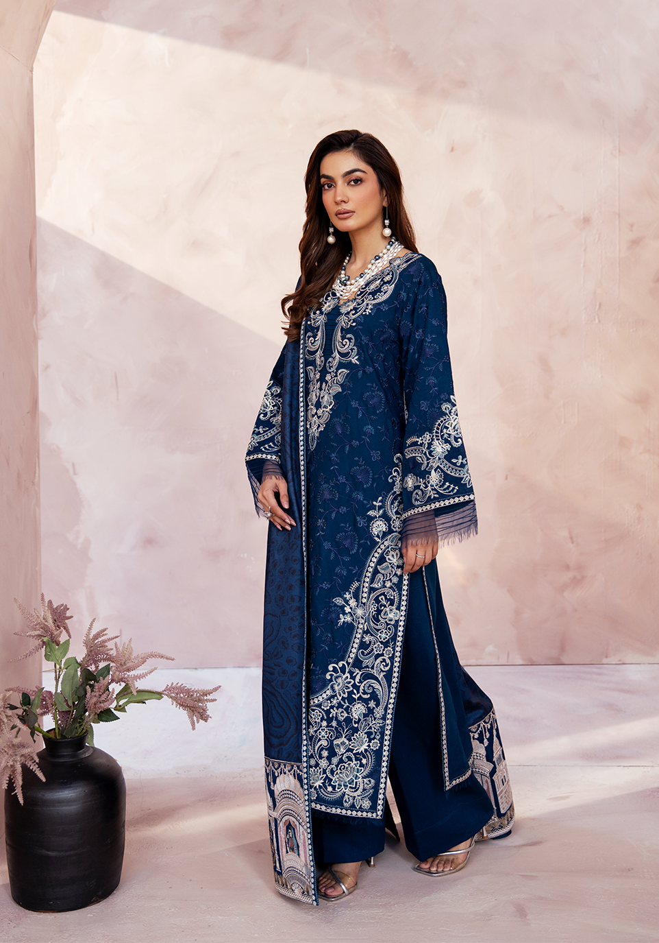 Zarqash | The Winter Luxe Pret | MIDNIGHT PAVILION - House Of Hania