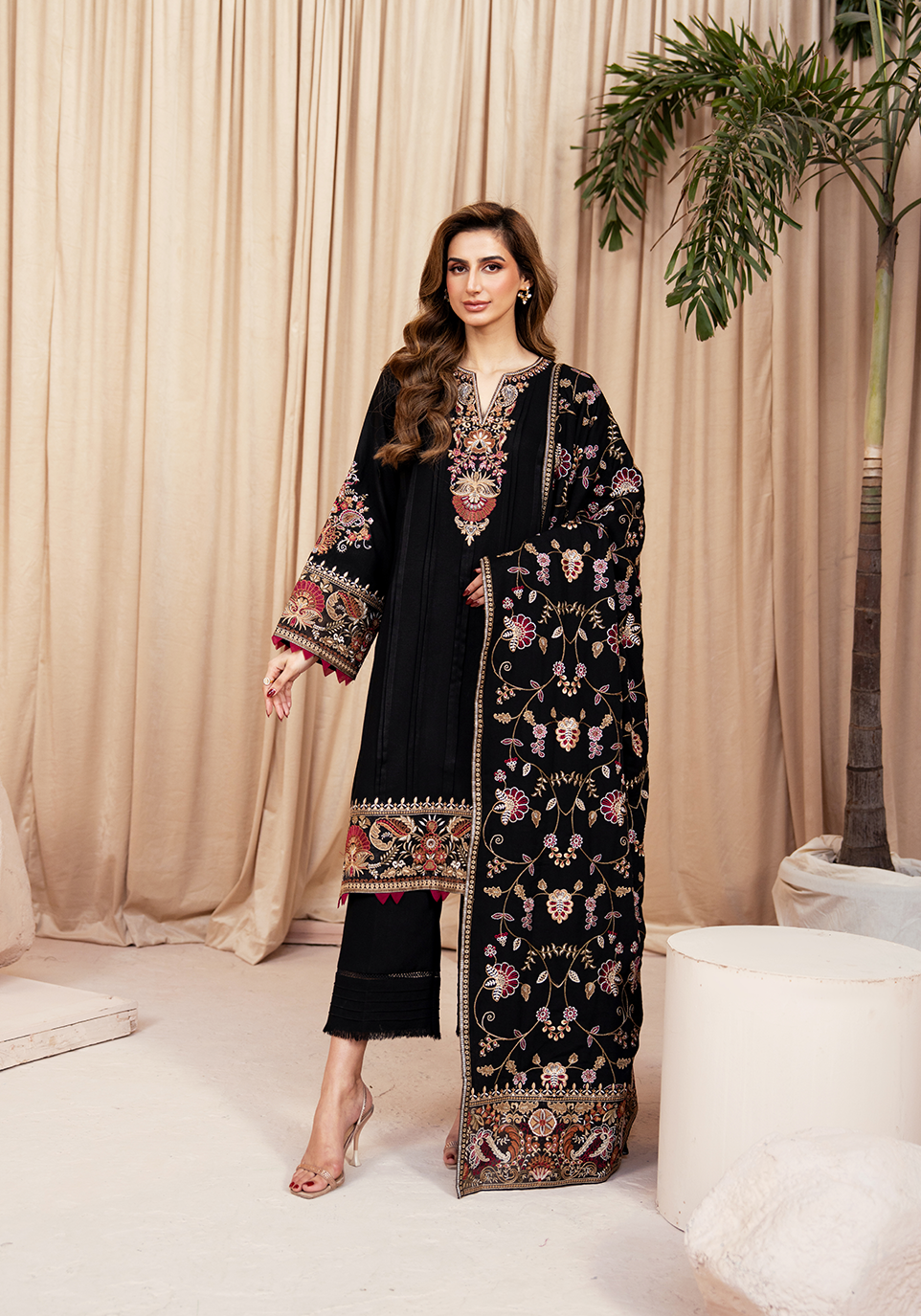 Zarqash | The Winter Luxe Pret | NOIR BLOOM - House Of Hania