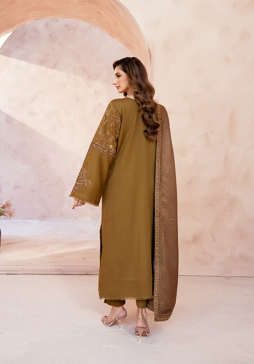 Zarqash | The Winter Luxe Pret | OLIVE REVERIE - House Of Hania