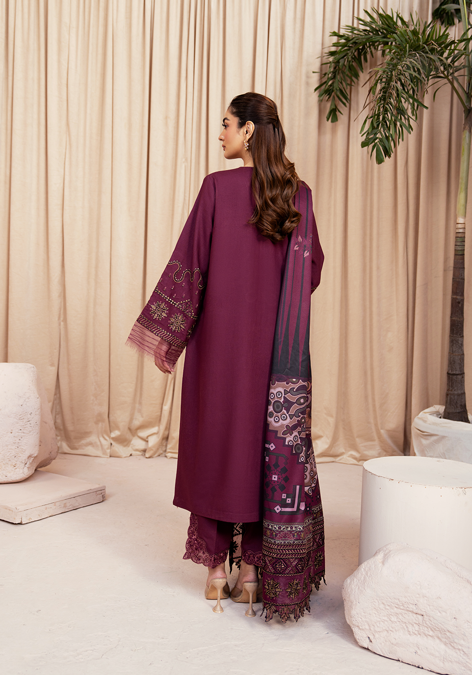 Zarqash | The Winter Luxe Pret | PLUM REVERI - House Of Hania