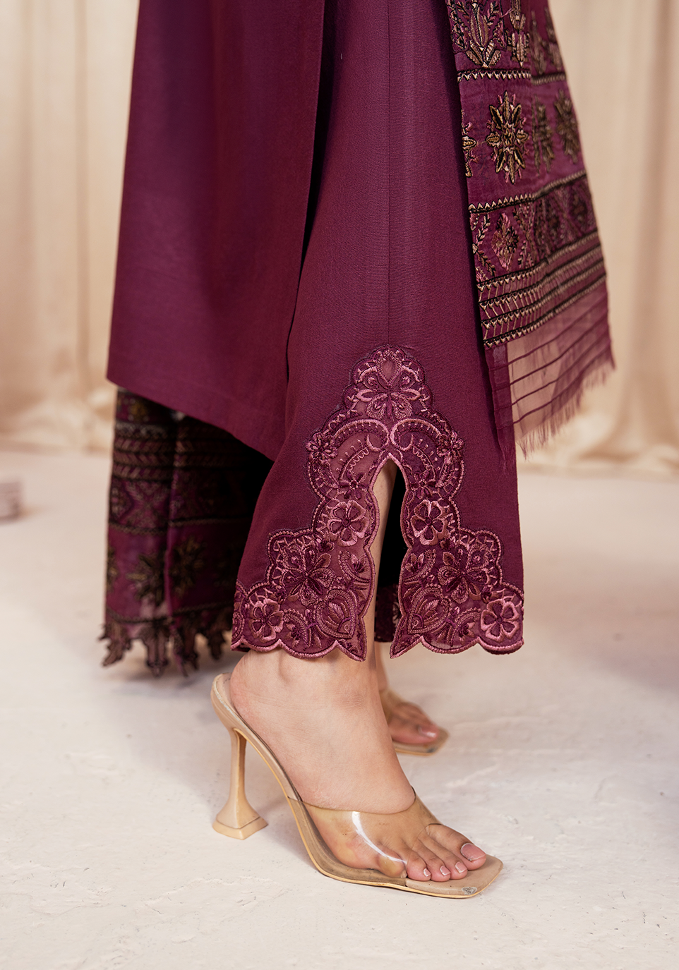 Zarqash | The Winter Luxe Pret | PLUM REVERI - House Of Hania
