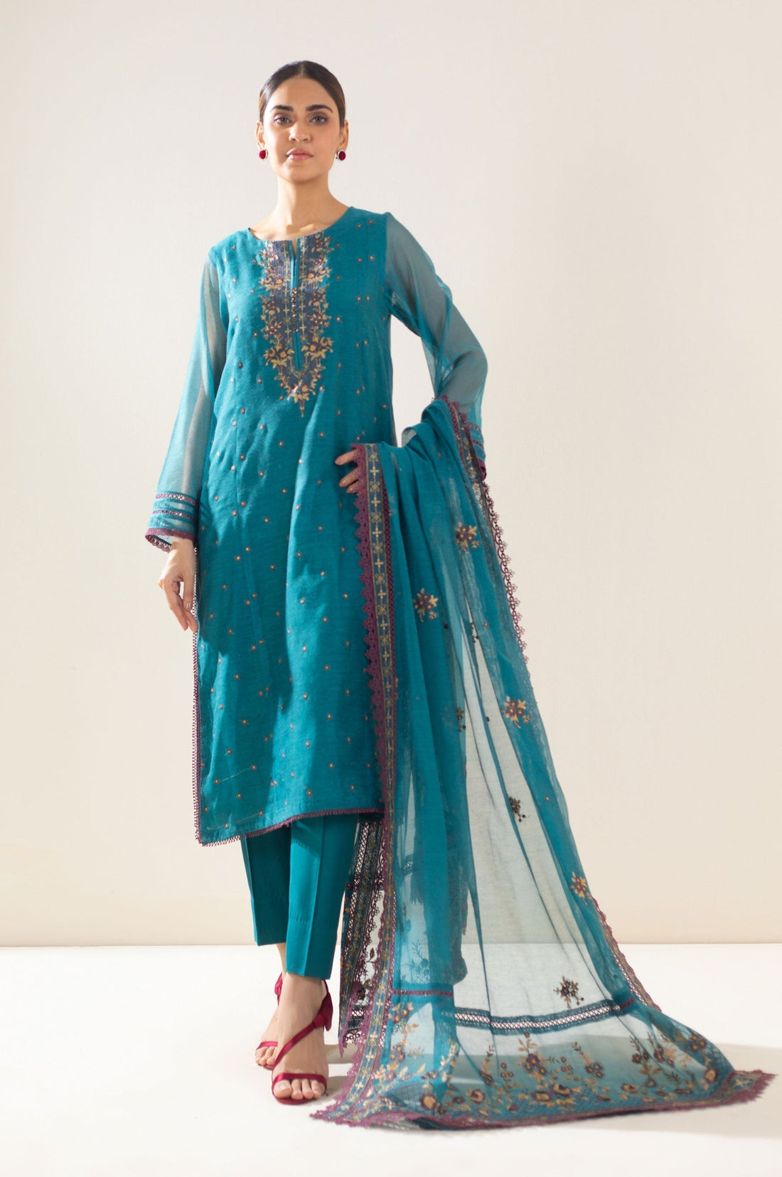 Zeen | Summer Collection 24 | 33248 - House Of Hania