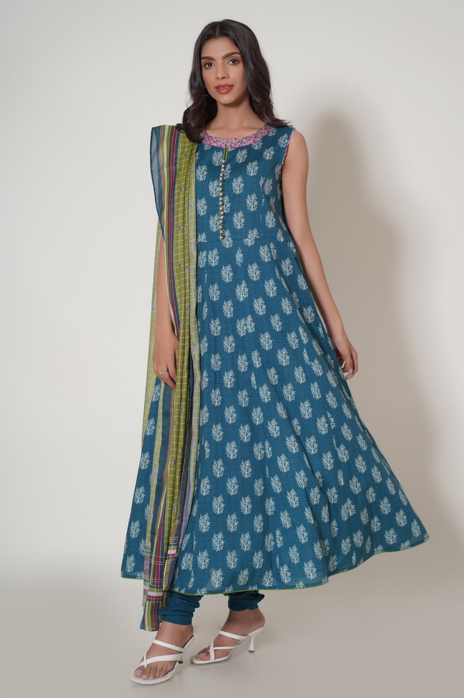 Zeen | Summer Collection 24 | 33621 - House Of Hania
