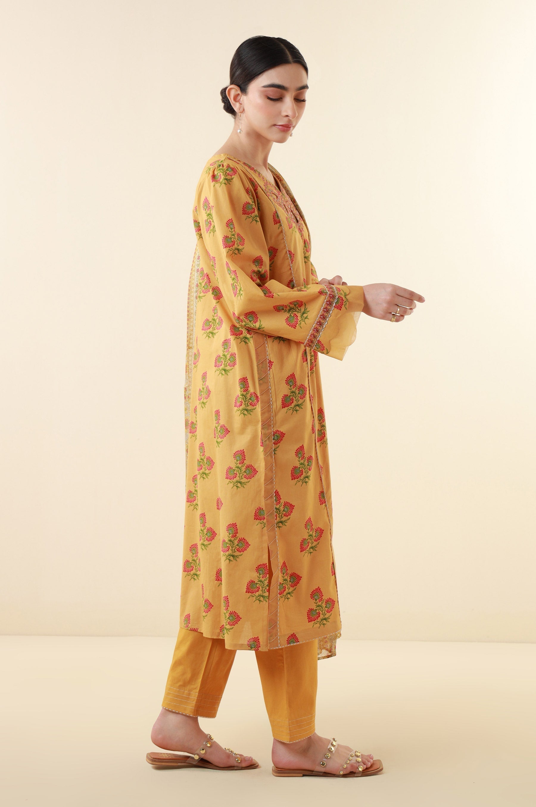 Zeen | Summer Collection 24 | 34209 - House Of Hania