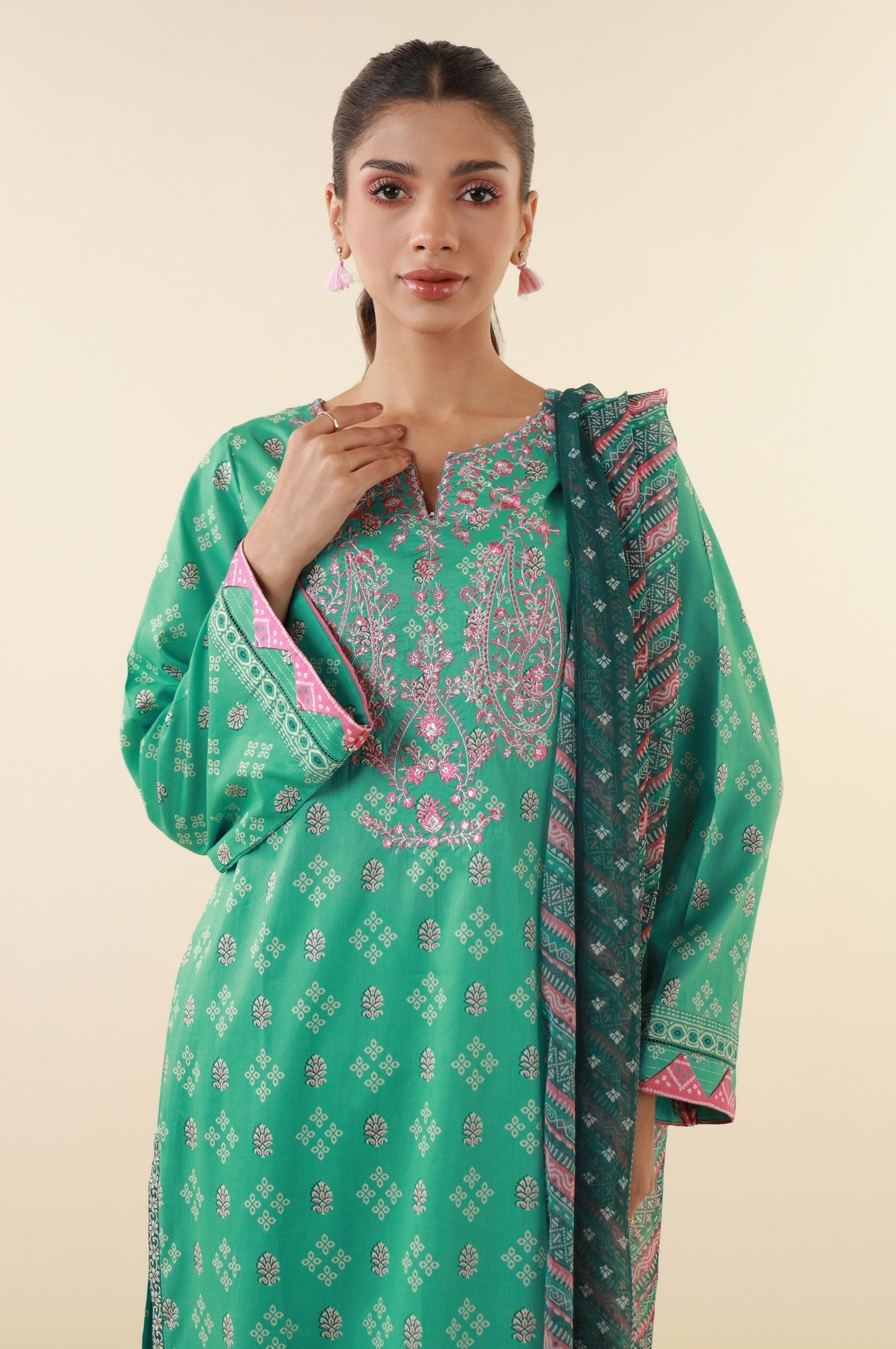 Zeen | Summer Collection 24 | 34210 - House Of Hania