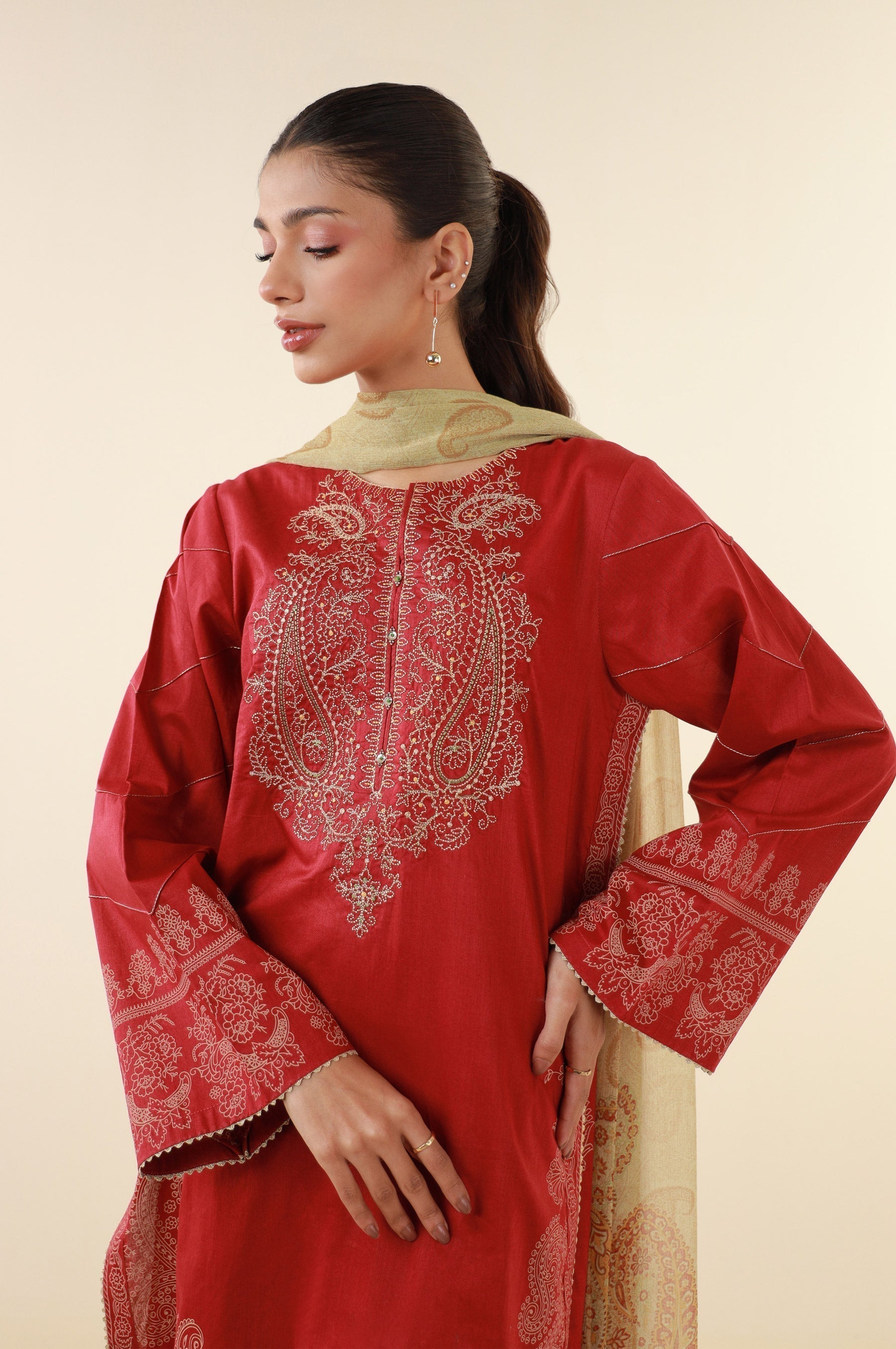 Zeen | Summer Collection 24 | 34211 - House Of Hania
