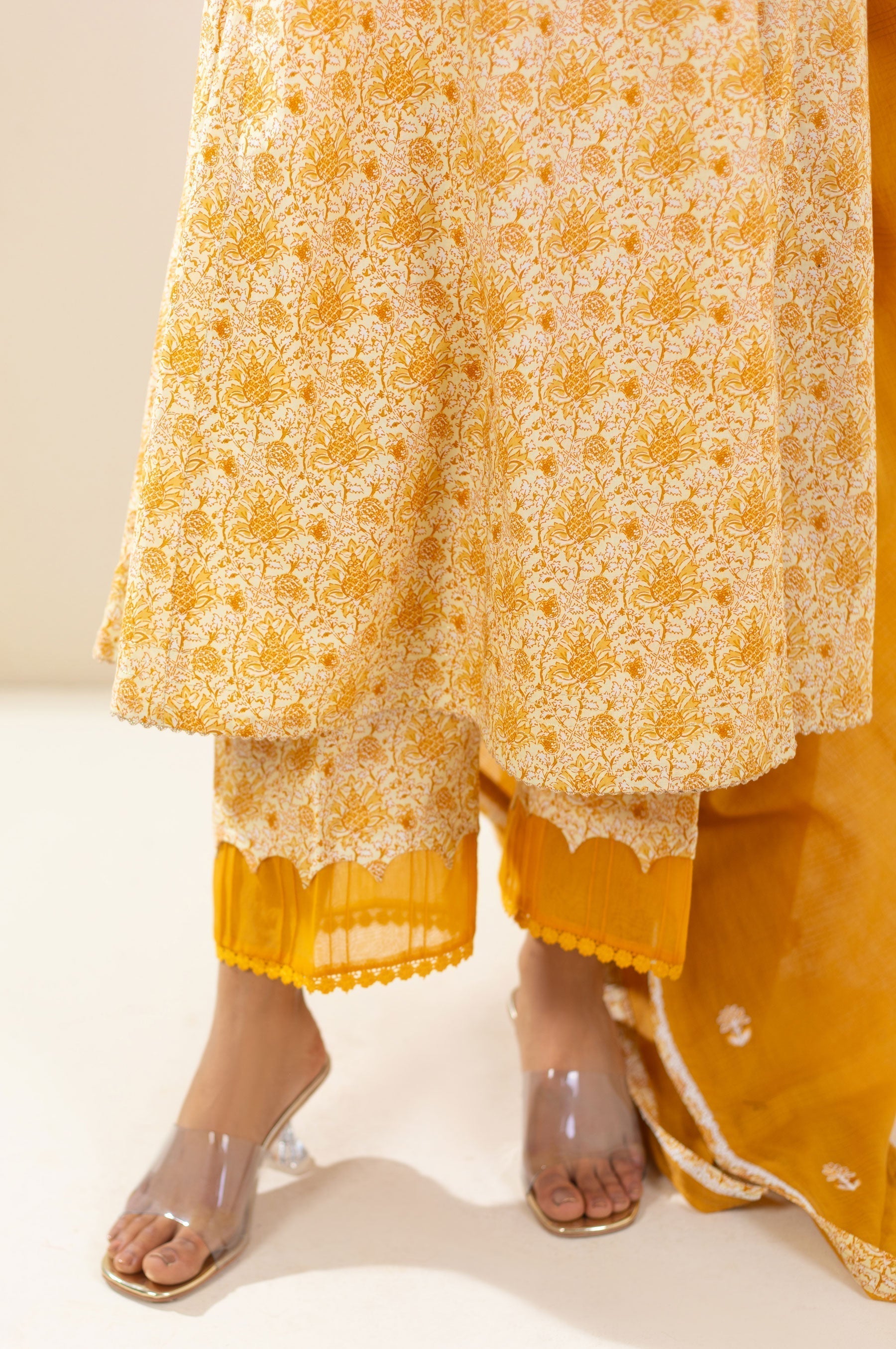 Zeen | Summer Collection 24 | 34216 - House Of Hania