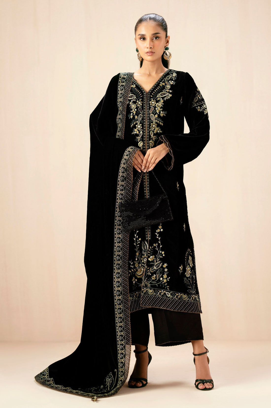 Zeen | Winter Collection | Velvet 23 - House Of Hania