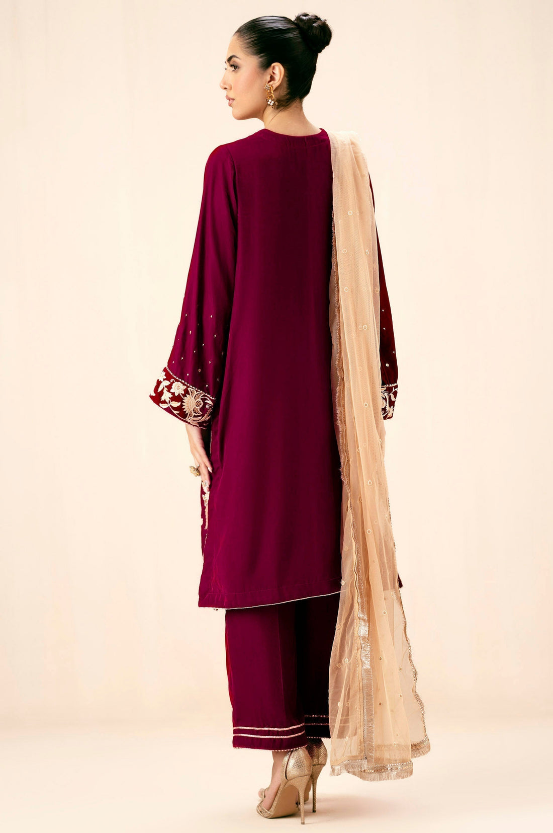Zeen | Winter Collection | Velvet 30 - House Of Hania