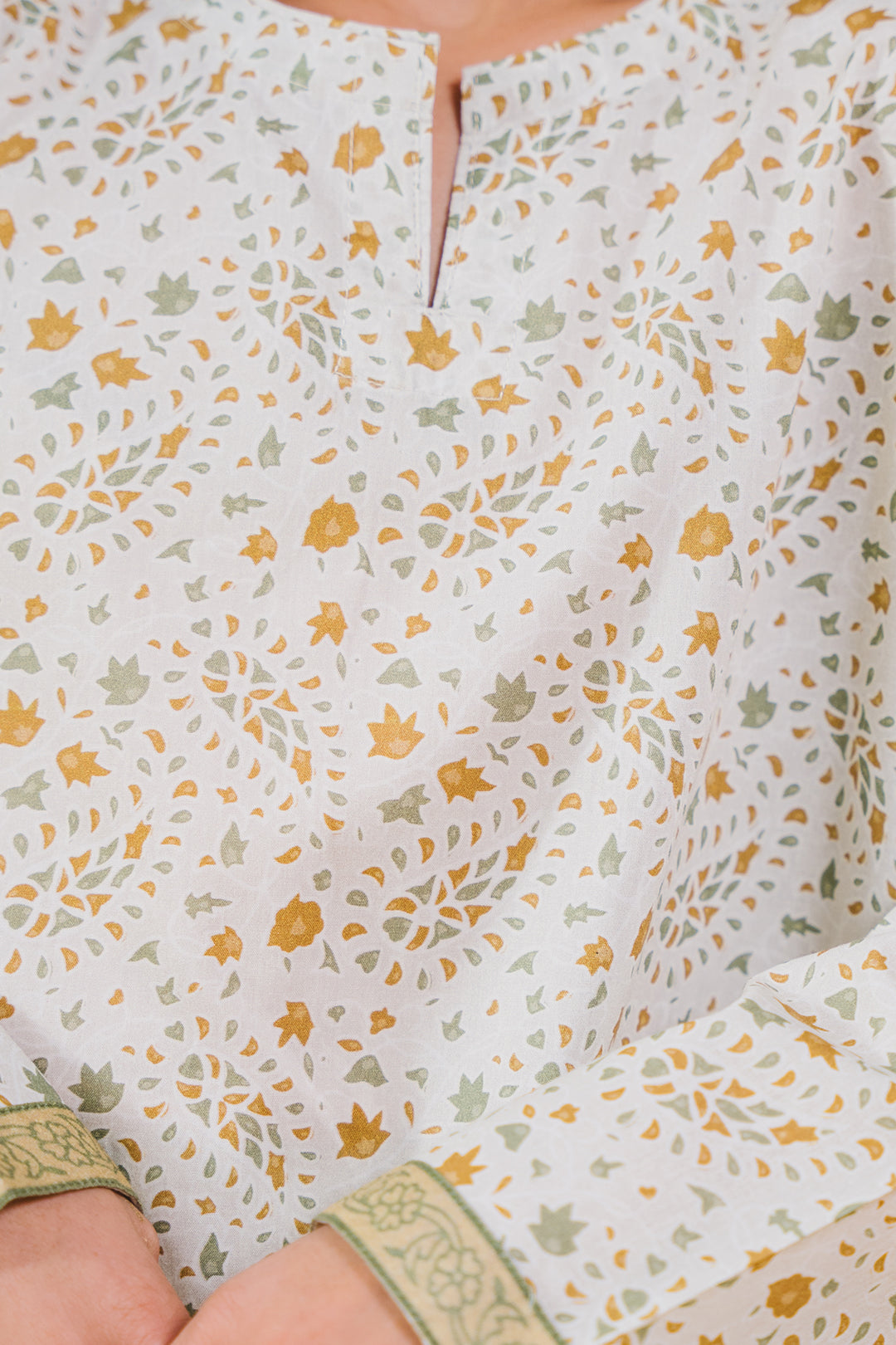 Zellbury Girls | 2 Piece Lawn | Kurta Trouser - 2415 - House Of Hania