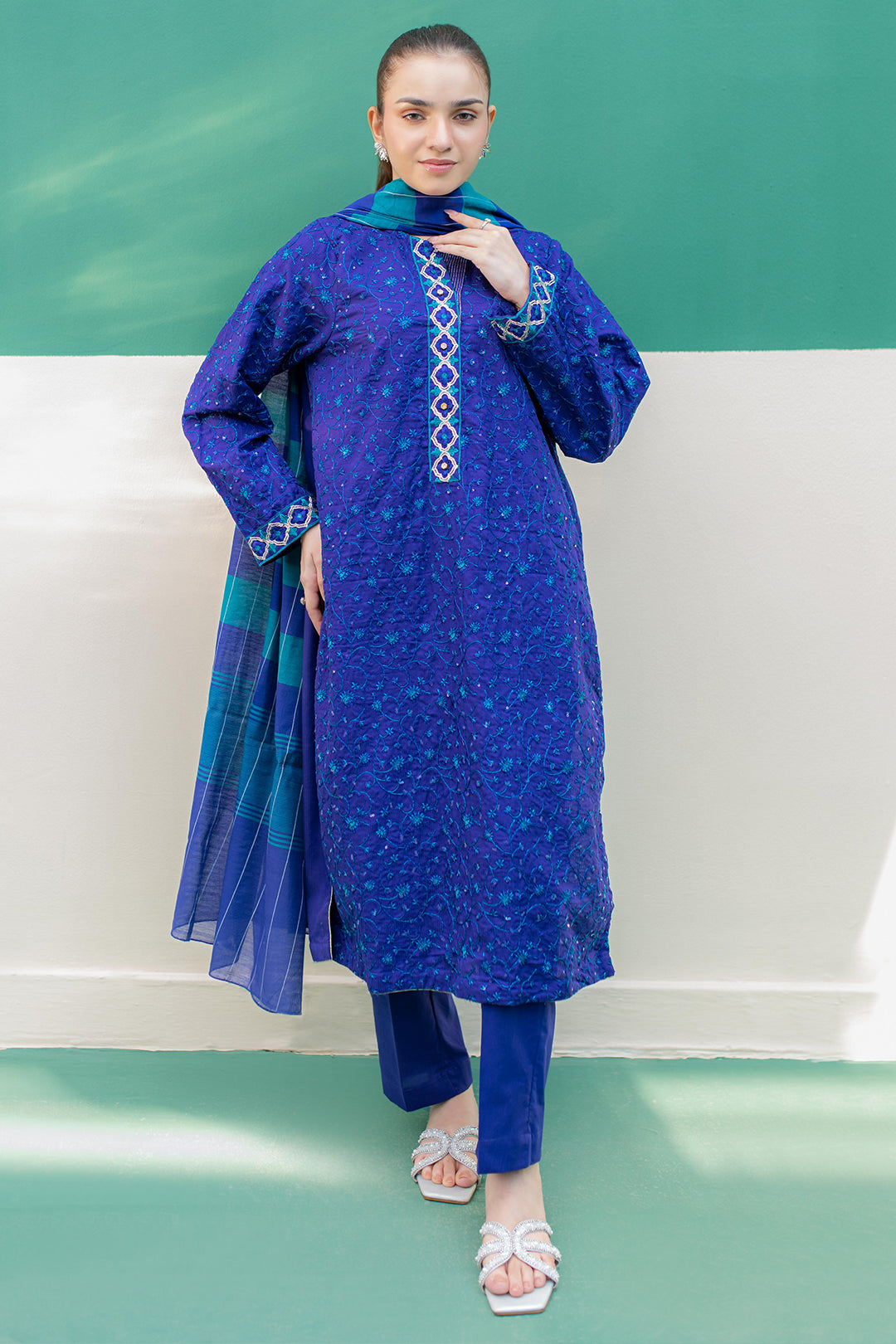 Zellbury | Summer Pret | Embroidered Kurta Dupatta Trouser - 2004 - House Of Hania