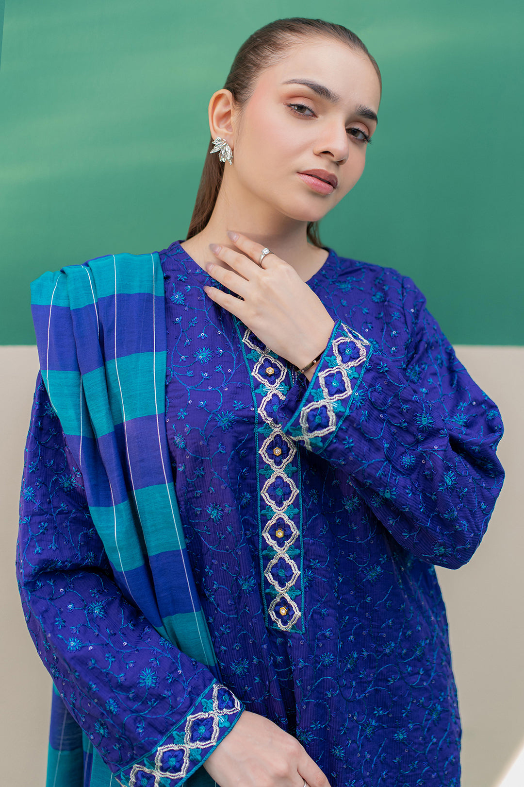Zellbury | Summer Pret | Embroidered Kurta Dupatta Trouser - 2004 - House Of Hania