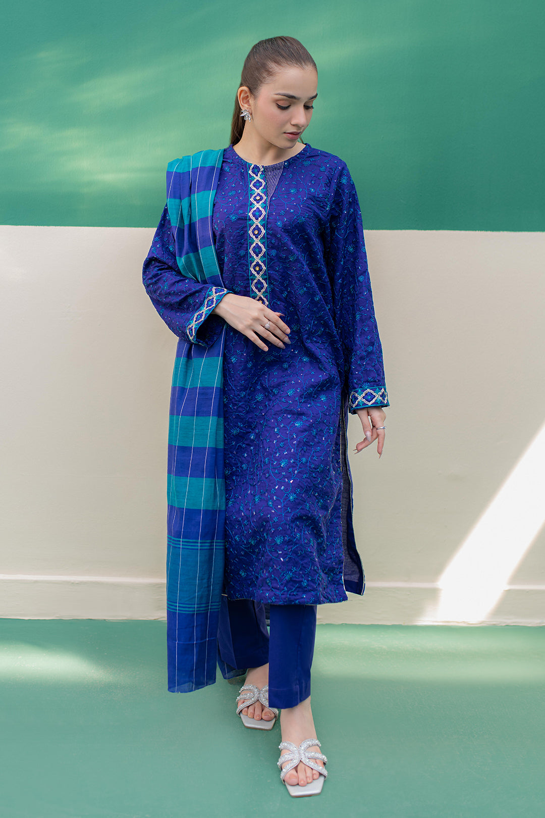 Zellbury | Summer Pret | Embroidered Kurta Dupatta Trouser - 2004 - House Of Hania