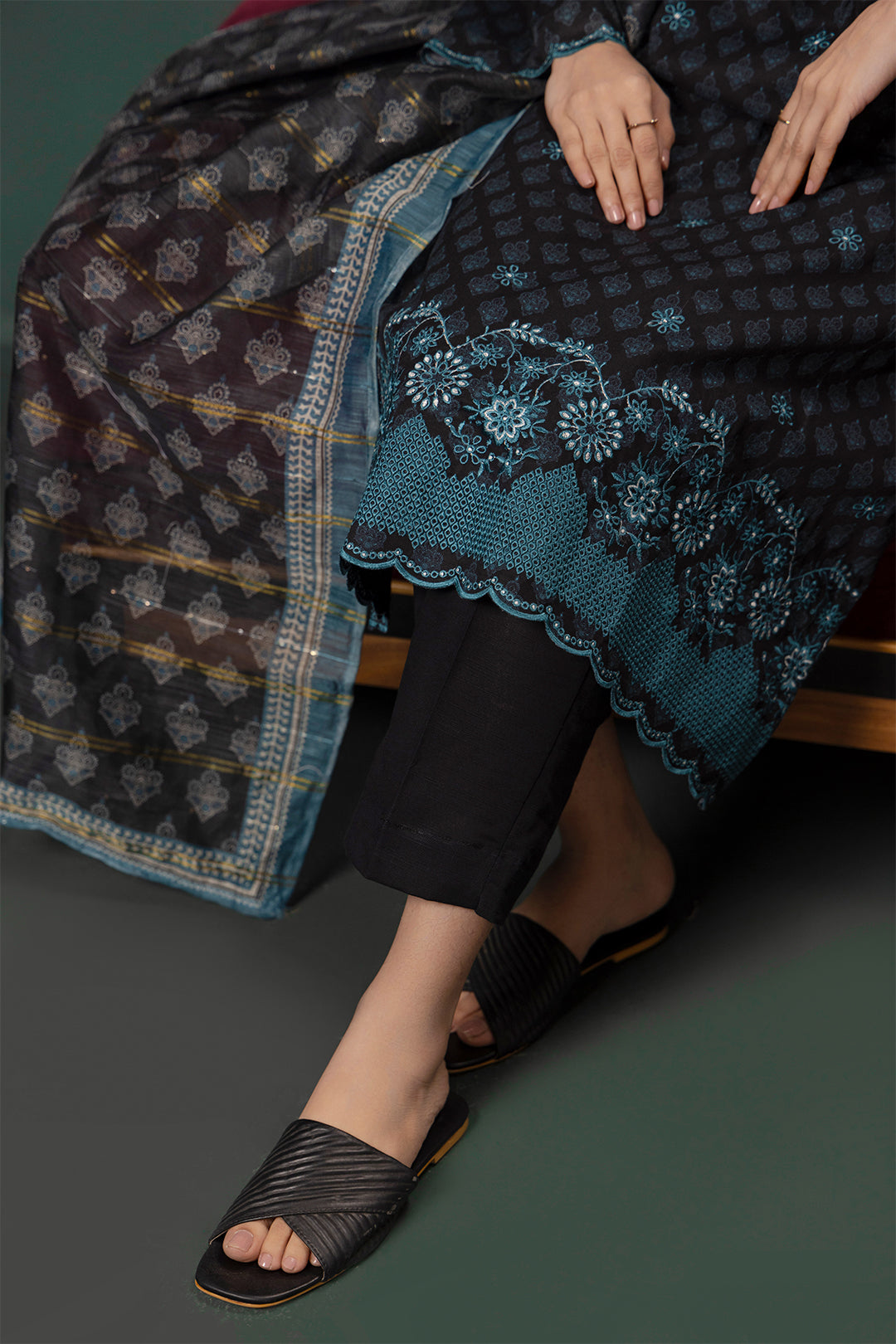 Zellbury | Summer Pret | Embroidered Kurta Dupatta Trouser - 2835 - House Of Hania