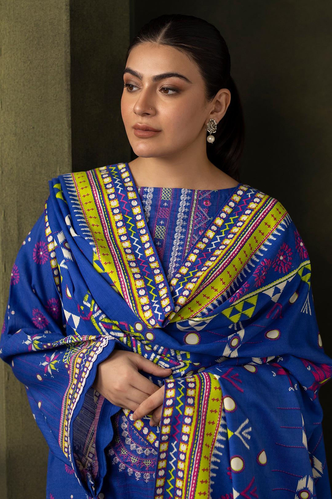 Zellbury | Unstitched 2 Piece Khaddar | Embroidered Shirt Dupatta - 0180 - House Of Hania