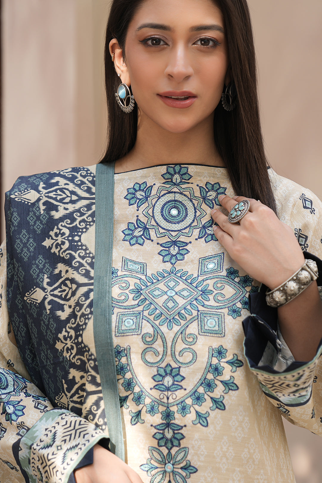 Zellbury | Unstitched 2 Piece Khaddar | Embroidered Shirt Dupatta - 0349 - House Of Hania