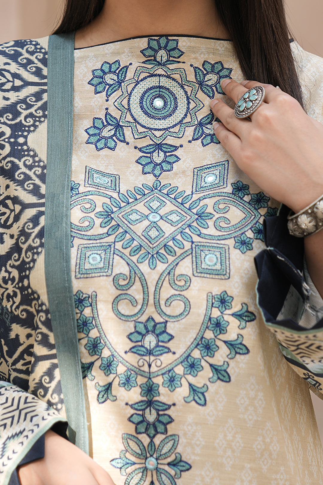 Zellbury | Unstitched 2 Piece Khaddar | Embroidered Shirt Dupatta - 0349 - House Of Hania