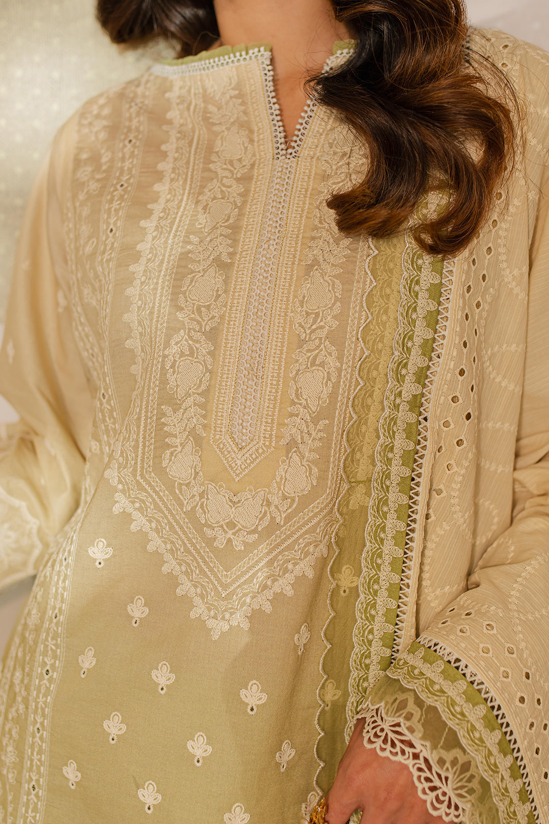 Zellbury | Unstitched 3 Piece Chikankari | Embroidered Shirt Shalwar Dupatta - 0702 - House Of Hania