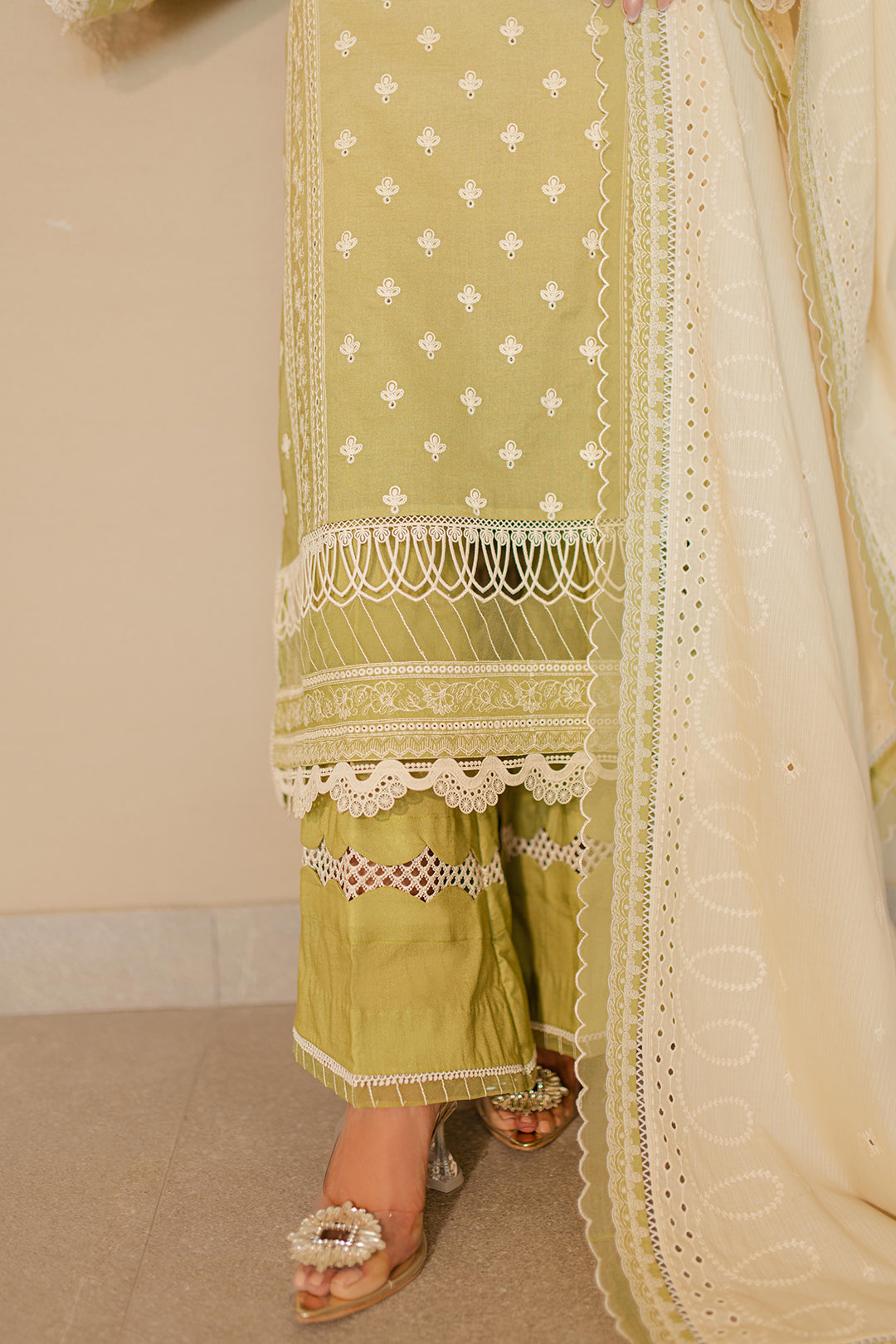 Zellbury | Unstitched 3 Piece Chikankari | Embroidered Shirt Shalwar Dupatta - 0702 - House Of Hania