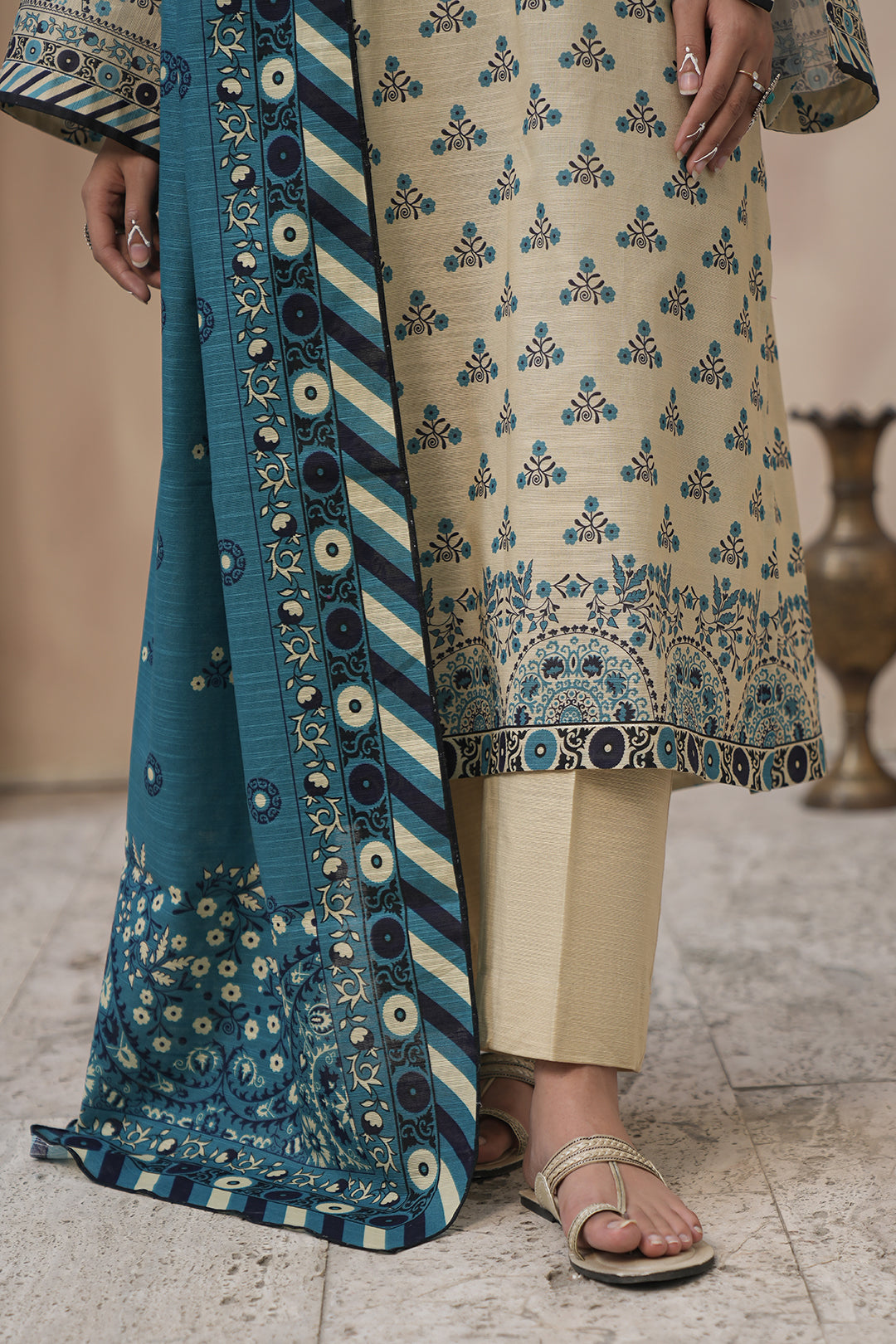 Zellbury | Unstitched 3 Piece Khaddar | Shirt Shalwar Dupatta - 0445 - House Of Hania