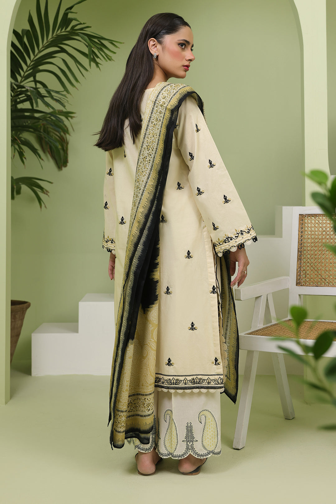 Zellbury | Unstitched 3 Piece Lawn | Embroidered Shirt Shalwar Dupatta - 1369 - House Of Hania