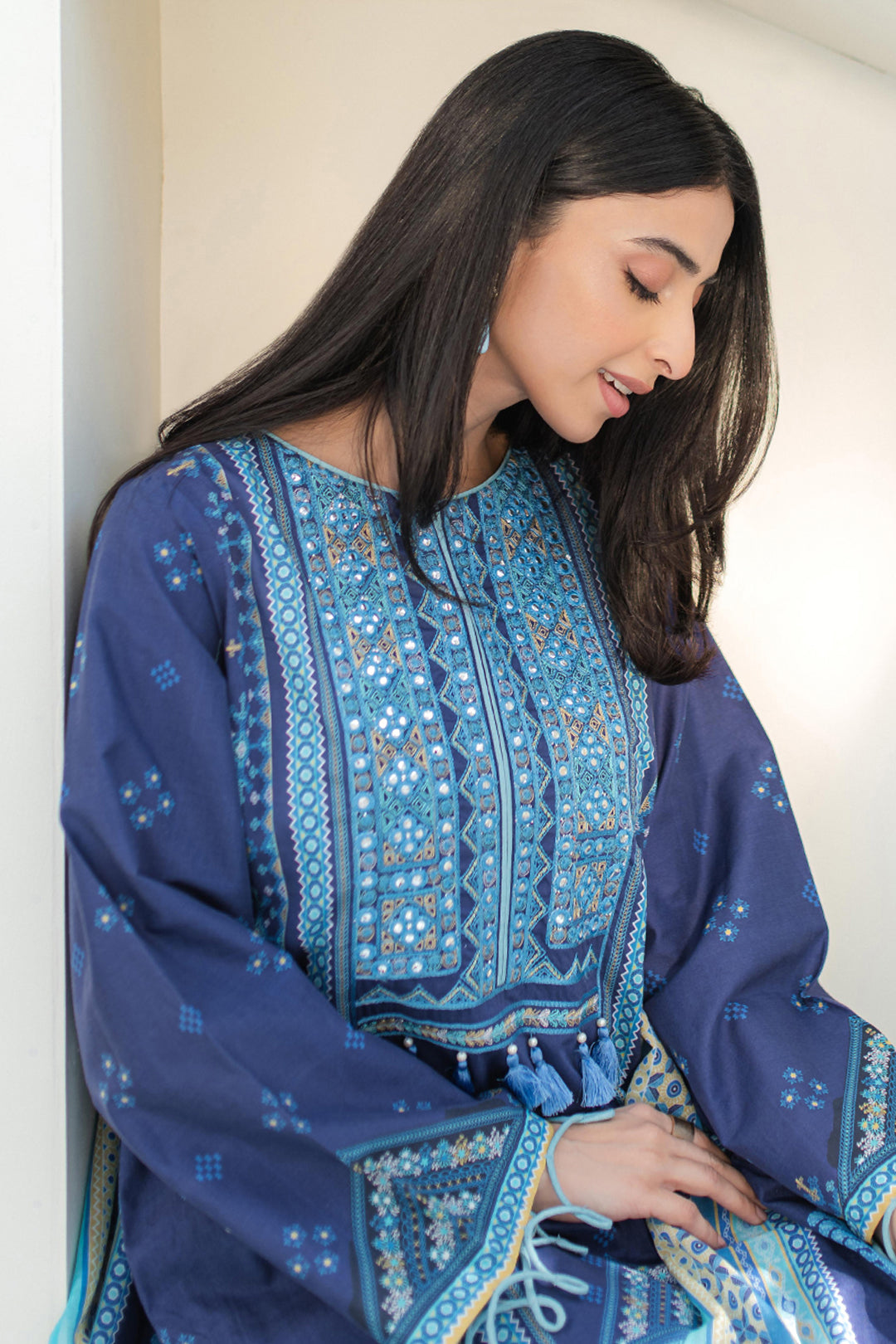 Zellbury | Unstitched 3 Piece Lawn | Embroidered Shirt Shalwar Dupatta - 1681 - House Of Hania