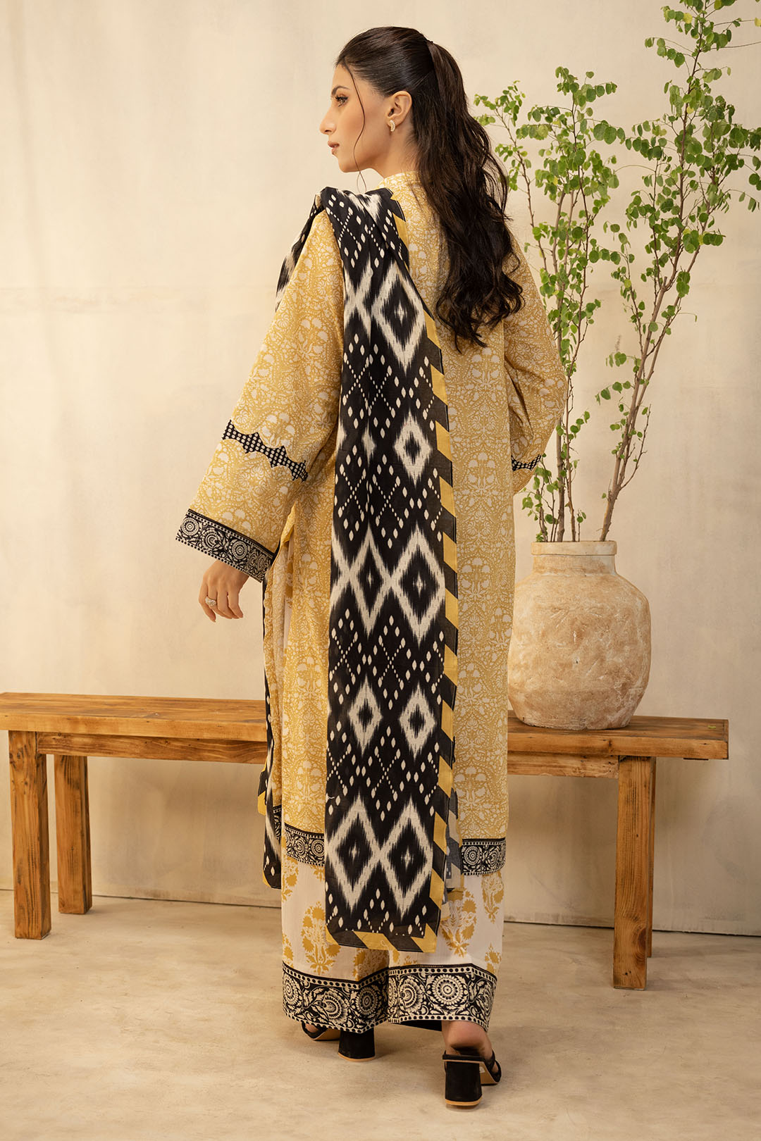 Zellbury | Unstitched 3 Piece Lawn | Shirt Shalwar Dupatta - 0130 - House Of Hania