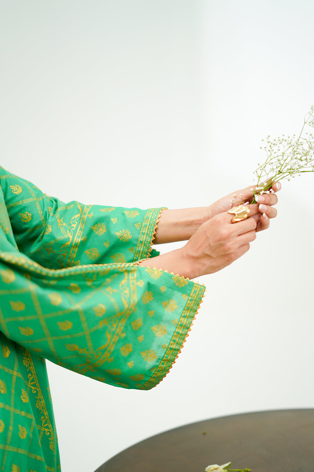 Zellbury | Unstitched 3 Piece Lawn | Shirt Shalwar Dupatta - 1237 - House Of Hania