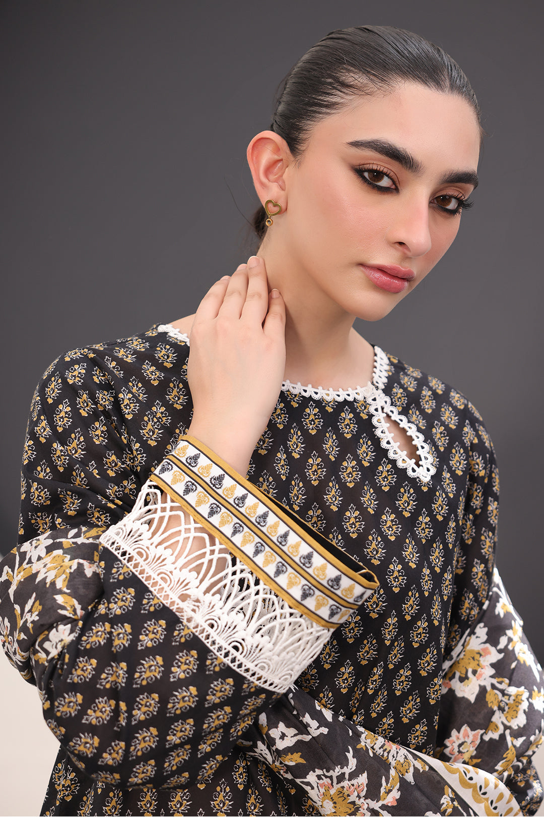 Zellbury | Unstitched 3 Piece Lawn | Shirt Shalwar Dupatta - 1515 - House Of Hania