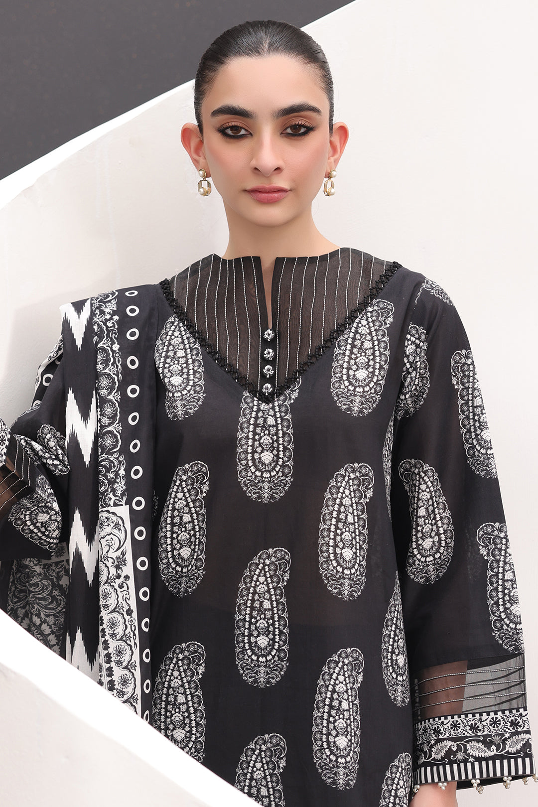 Zellbury | Unstitched 3 Piece Lawn | Shirt Shalwar Dupatta - 1525 - House Of Hania