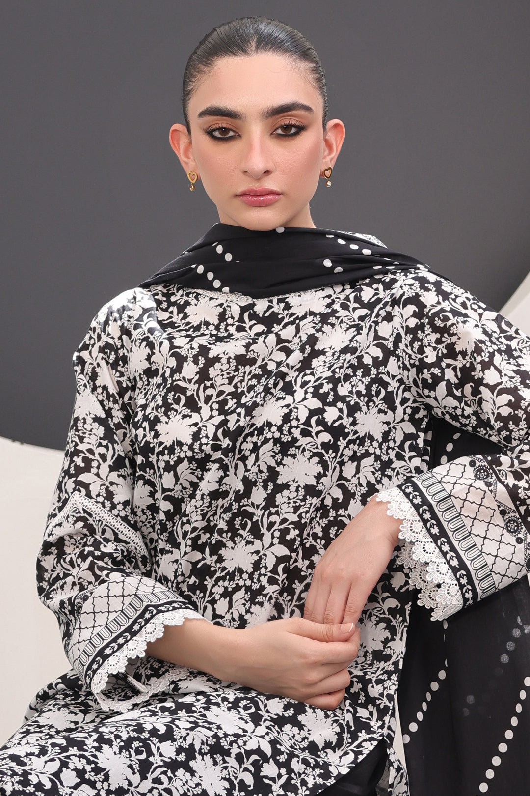 Zellbury | Unstitched 3 Piece Lawn | Shirt Shalwar Dupatta - 1526 - House Of Hania