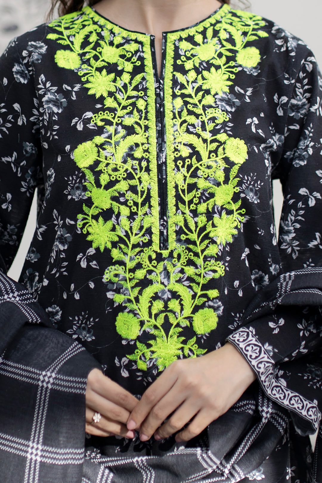 Zellbury | Winter Pret | Embroidered Kurta Dupatta - 1525 - House Of Hania