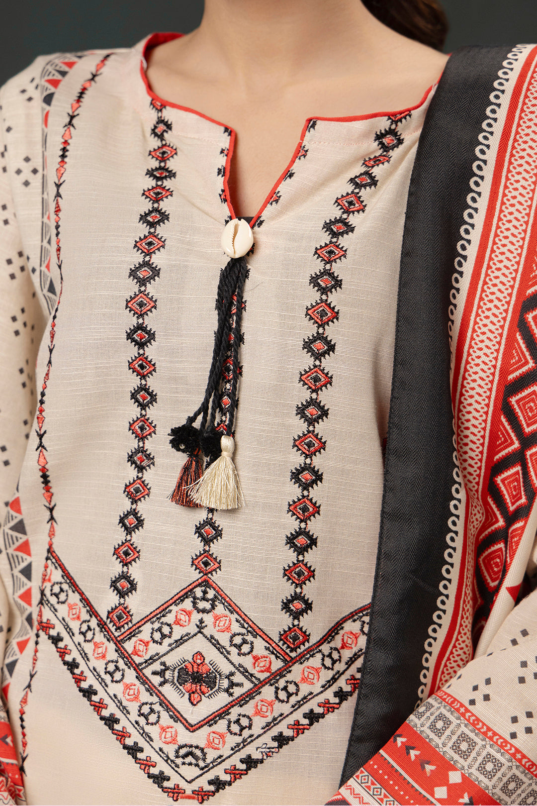 Zellbury | Winter Pret | Embroidered Kurta Shawl - 2937 - House Of Hania