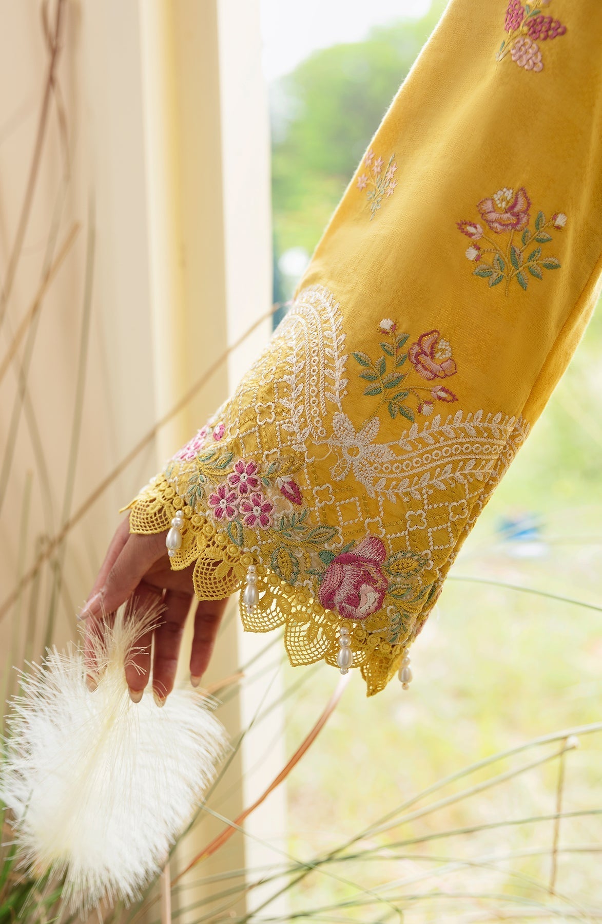 Zevk | Flora Festive Lawn | LUMANI - House Of Hania