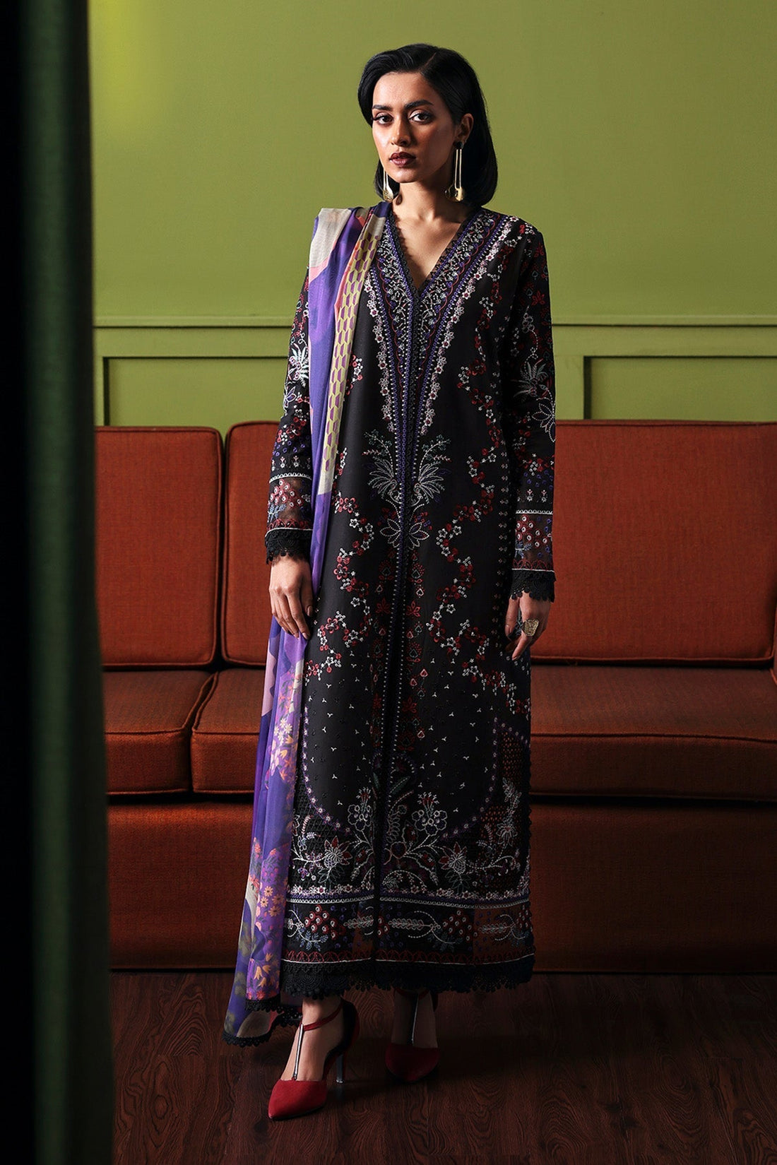 Model wearing Afrozeh Etherea black embroidered lawn suit