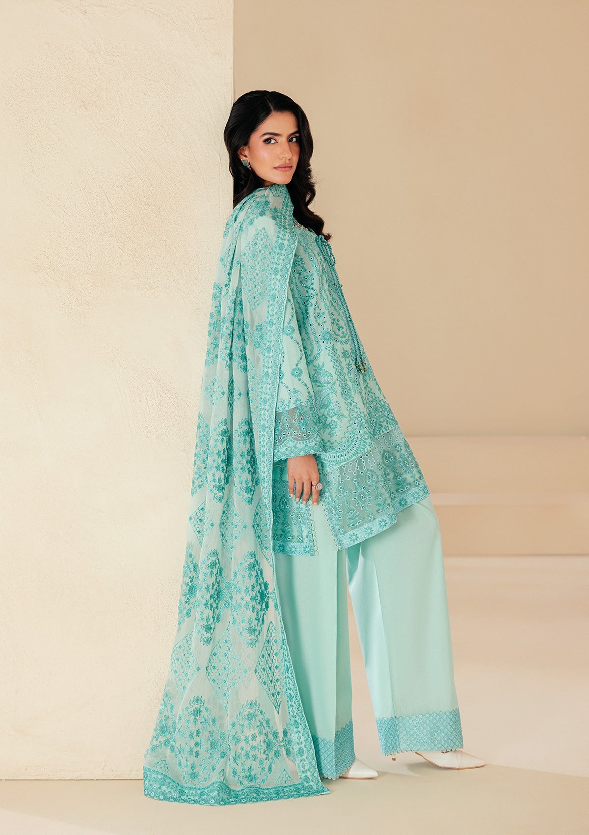 Aik Atelier | Lawn 26 Vol 2 | Look B2605A - 3