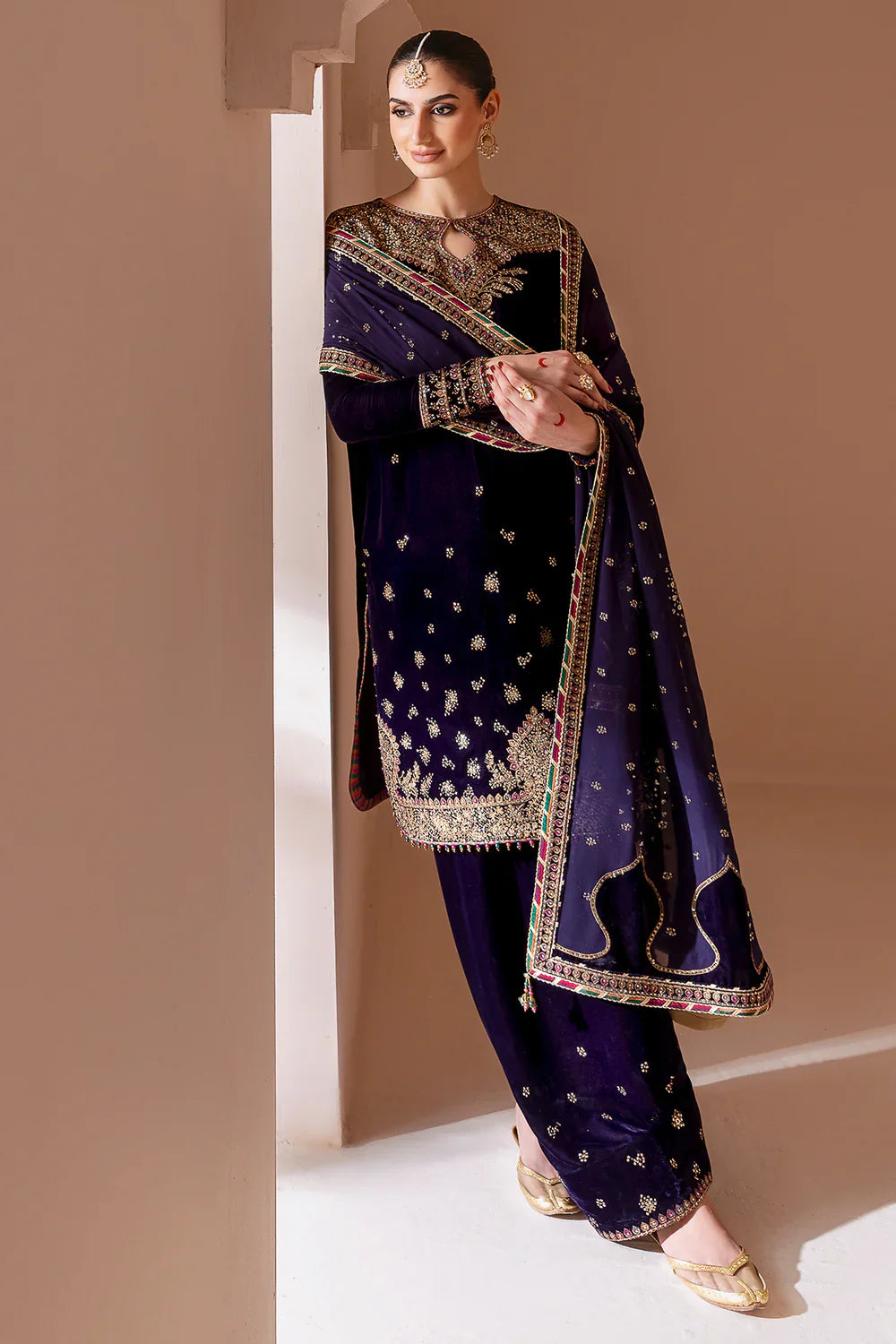 jazmin | Chandani Velvet Formals '25 | Embroidered Velvet Formal CVF D-08 - House Of Hania