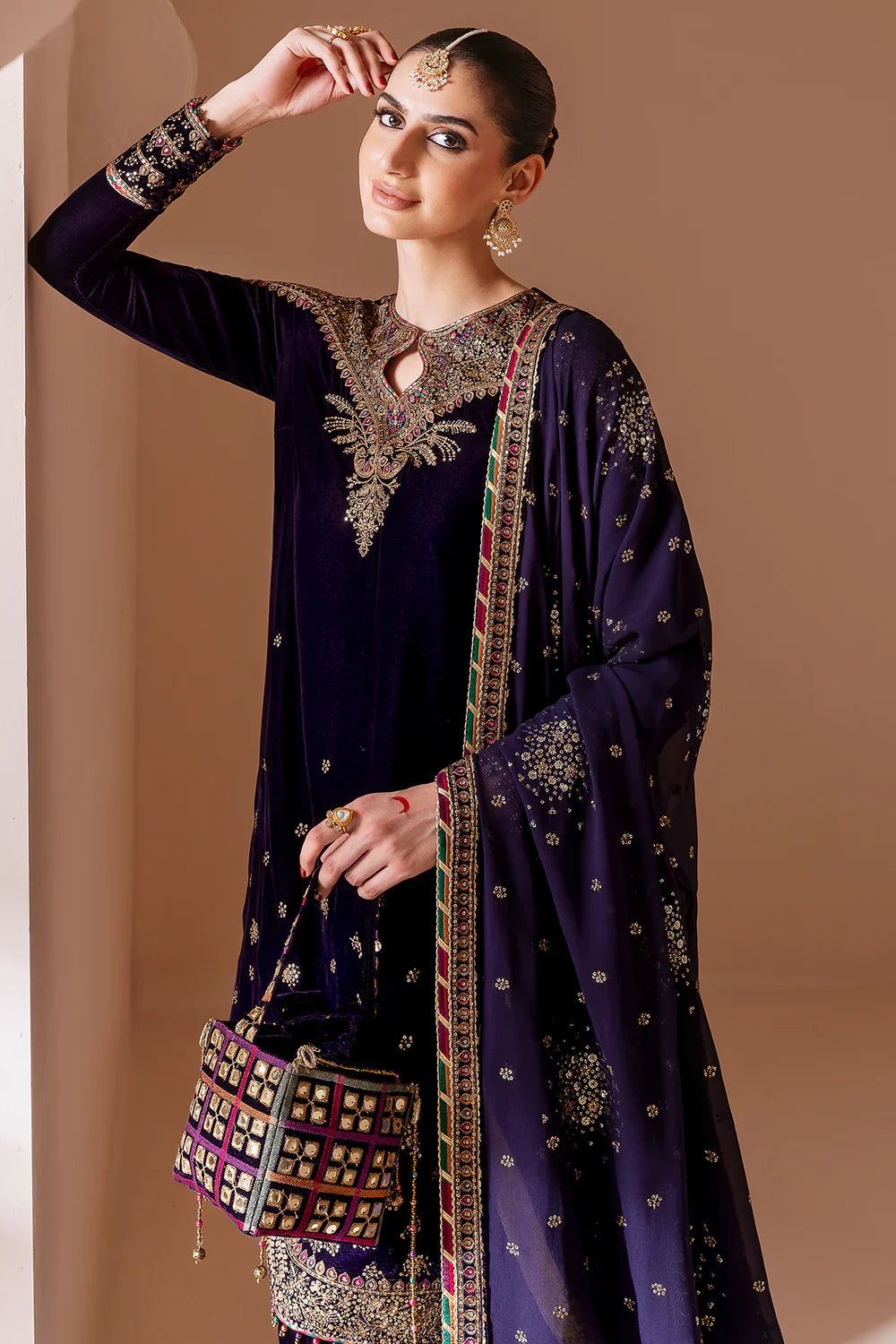 jazmin | Chandani Velvet Formals '25 | Embroidered Velvet Formal CVF D-08 - House Of Hania