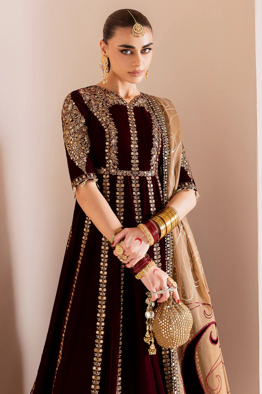 jazmin | Chandani Velvet Formals '25 |Embroidered Velvet Formal CVF D-12 - House Of Hania