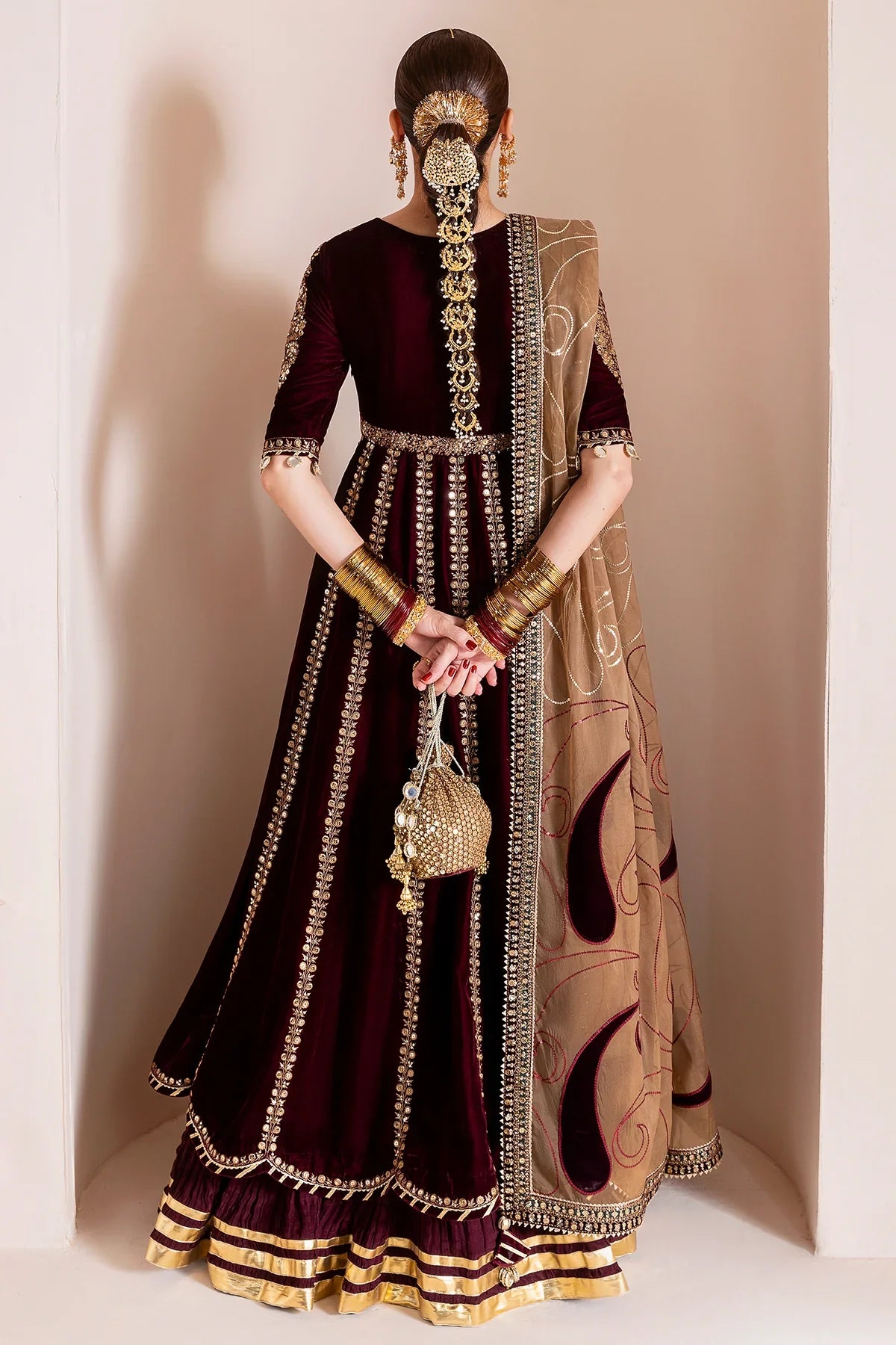 jazmin | Chandani Velvet Formals '25 |Embroidered Velvet Formal CVF D-12 - House Of Hania