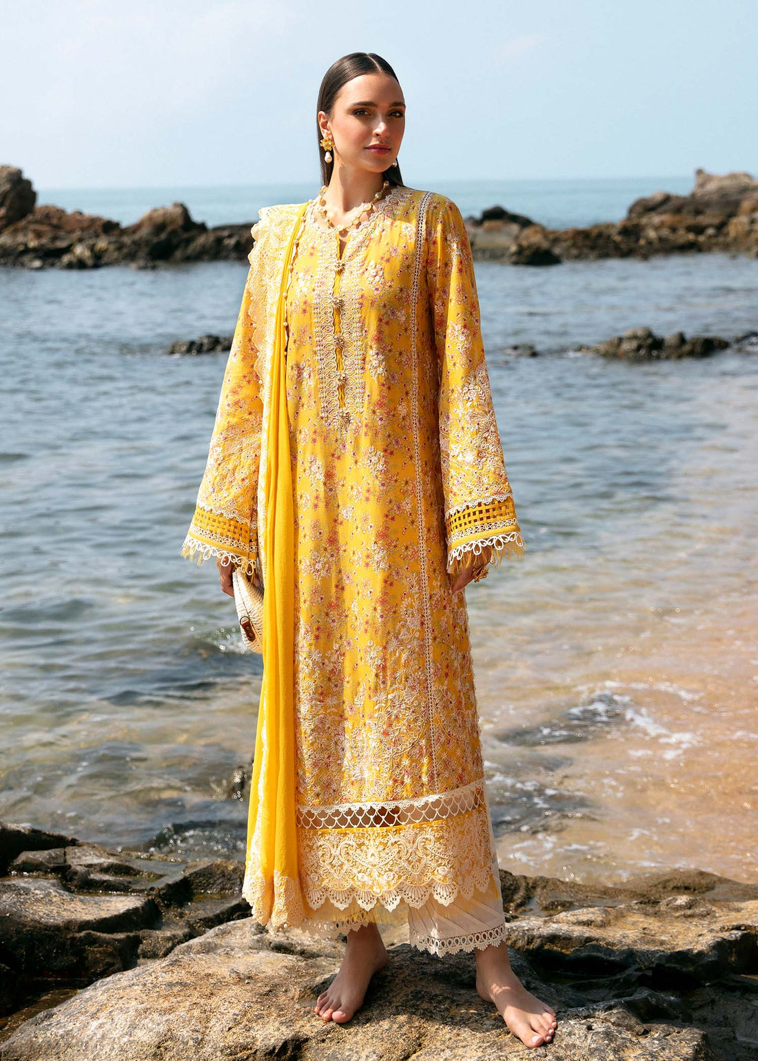 kanwal Malik | Mayal Luxury Lawn | Elara - House Of Hania