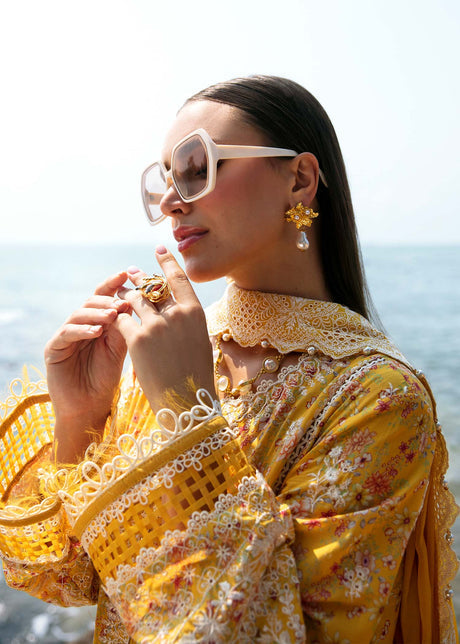 kanwal Malik | Mayal Luxury Lawn | Elara - House Of Hania