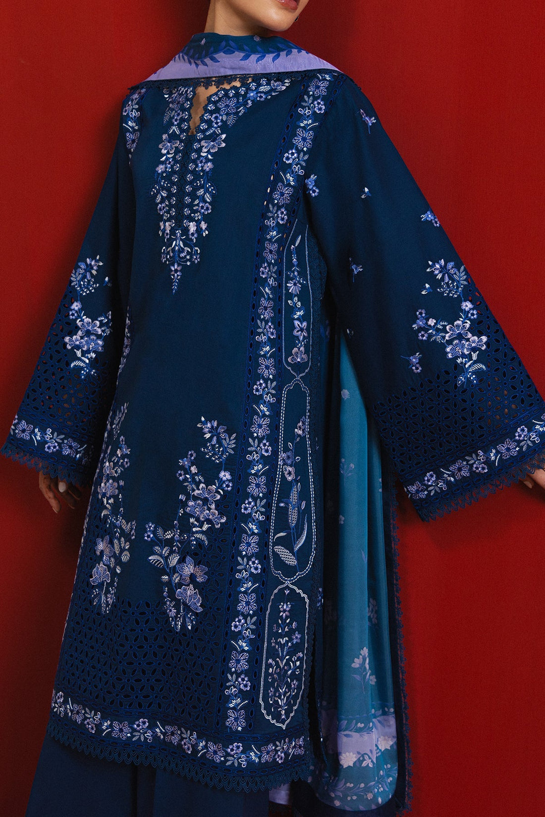 Model wearing Afrozeh Sablem shirt & trouser set