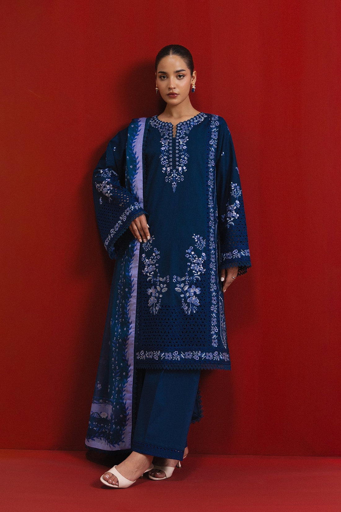 Model wearing Afrozeh Sablem shirt & trouser set